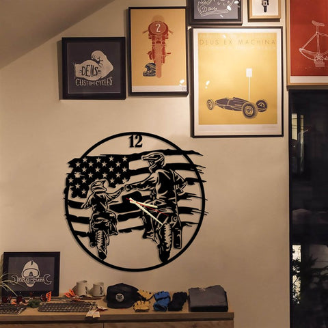 American Racer Family Metal Wall Clock-3