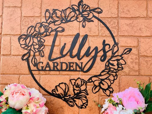 Personalized Garden Name Holder Metal Wall Decor-1